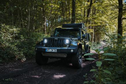 Jeep Wrangler JK Sahara Prerunner